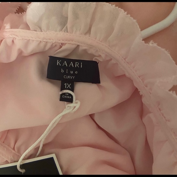 BNWT Perfect for spring and summer cold shoulder dress. 😍😍😍 - Picture 8 of 8